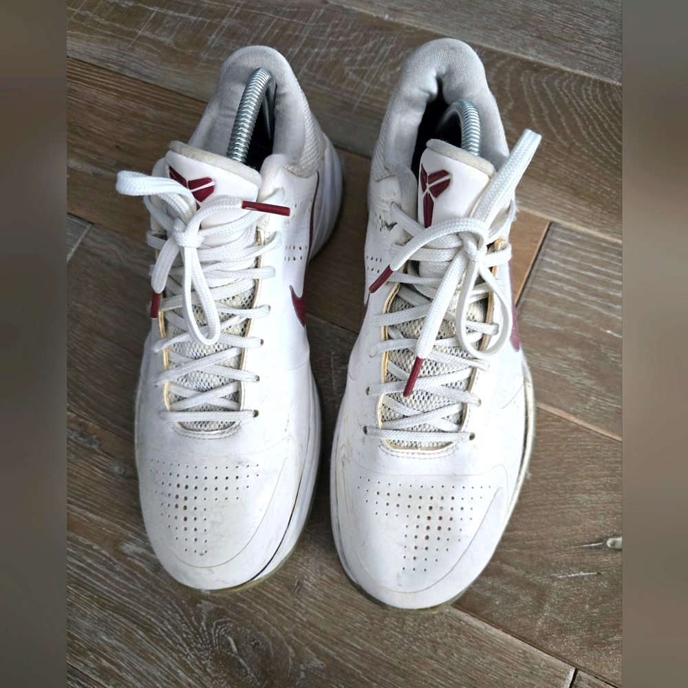 Kobe V ACE 9.5 Used